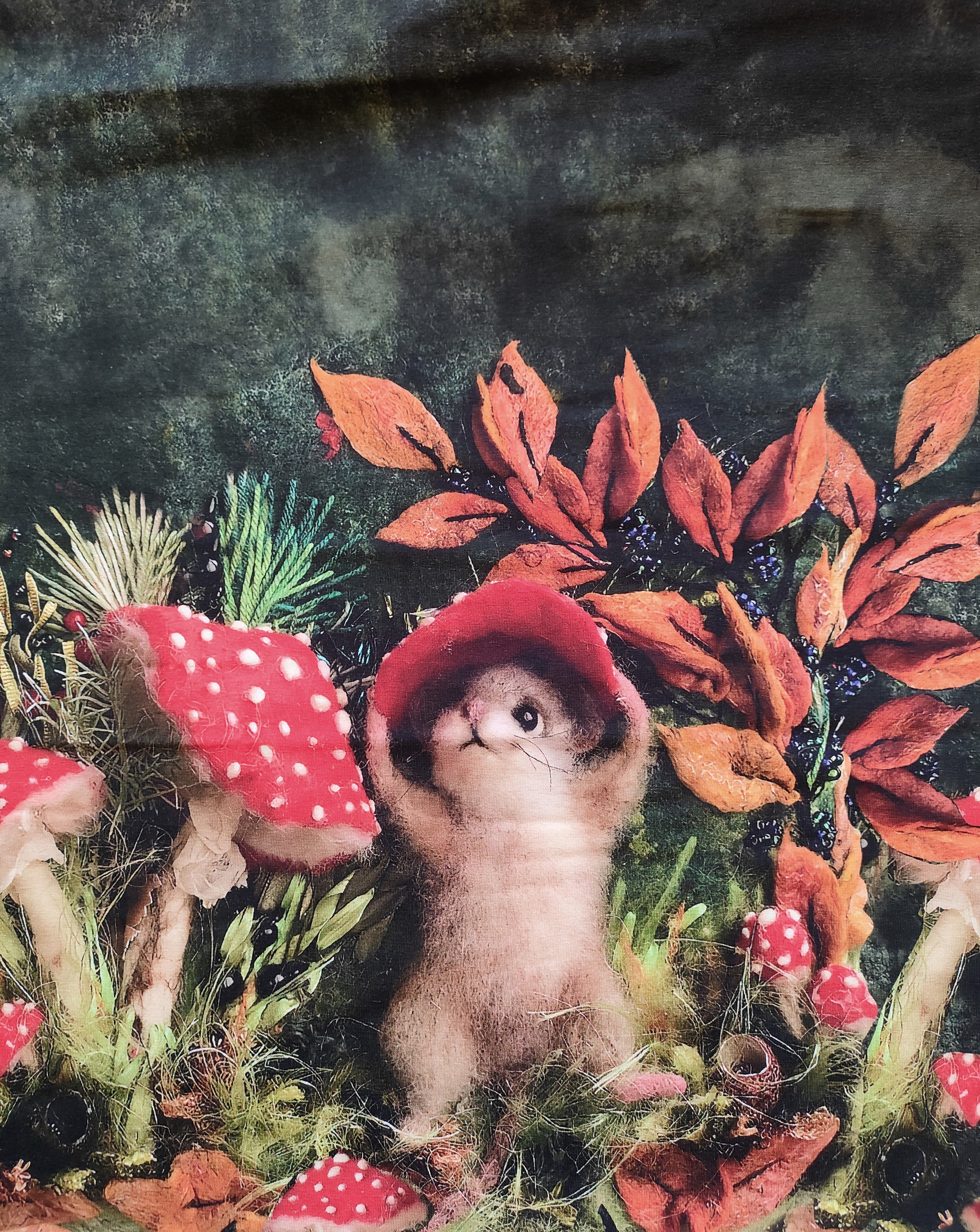 047- Syslírna - veverka, panel úplet  š.180cm, délka 80 cm